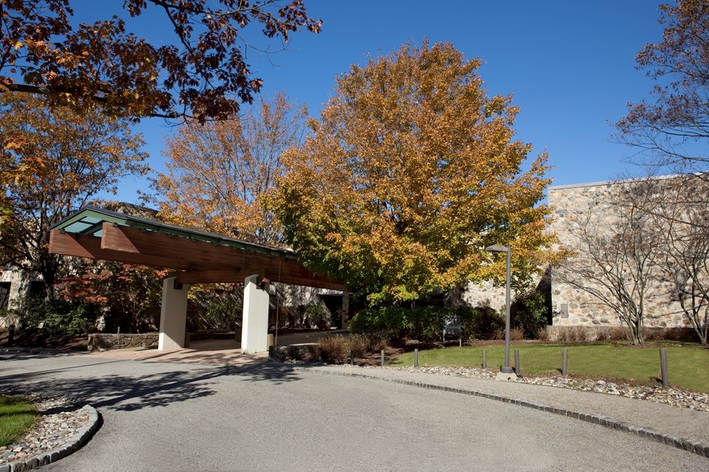 Ibm Learning Center Hotel Armonk Exterior photo